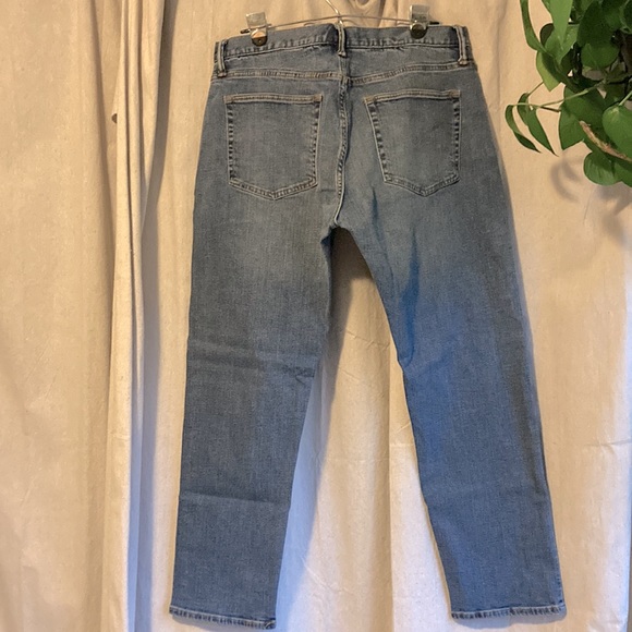 Gap Mens 34x30 Athletic Fit Denim Jeans NWOT - Picture 2 of 7